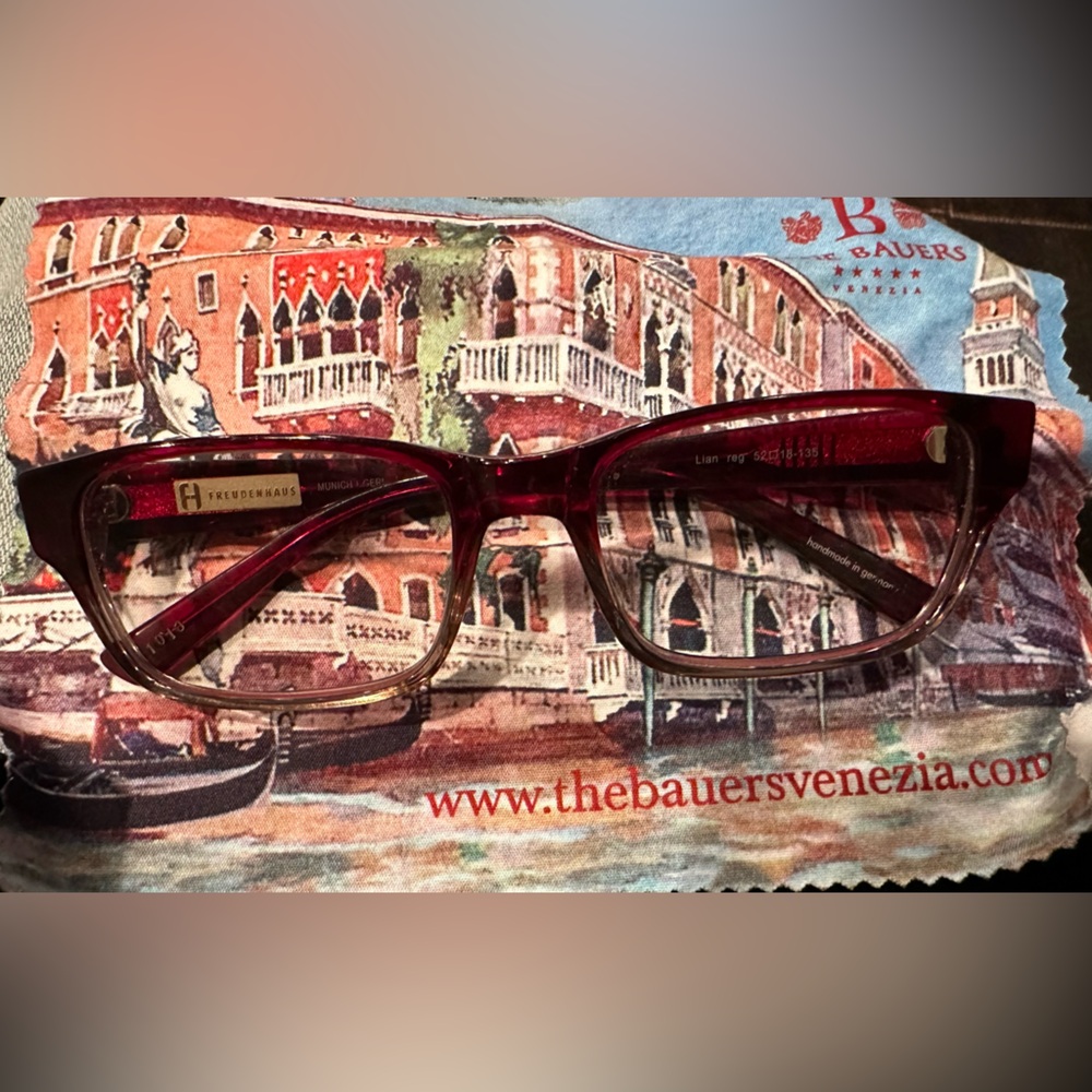 Elegant Red Women's Glasses